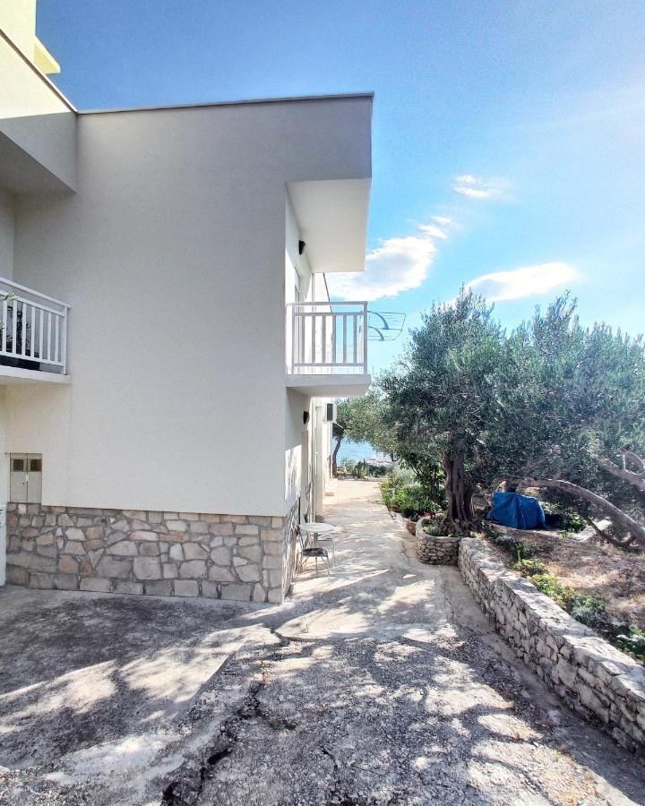 Casa Del Olivo Apartment Tucepi Ngoại thất bức ảnh