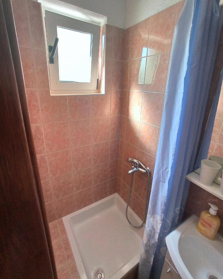 Casa Del Olivo Apartment Tucepi Ngoại thất bức ảnh